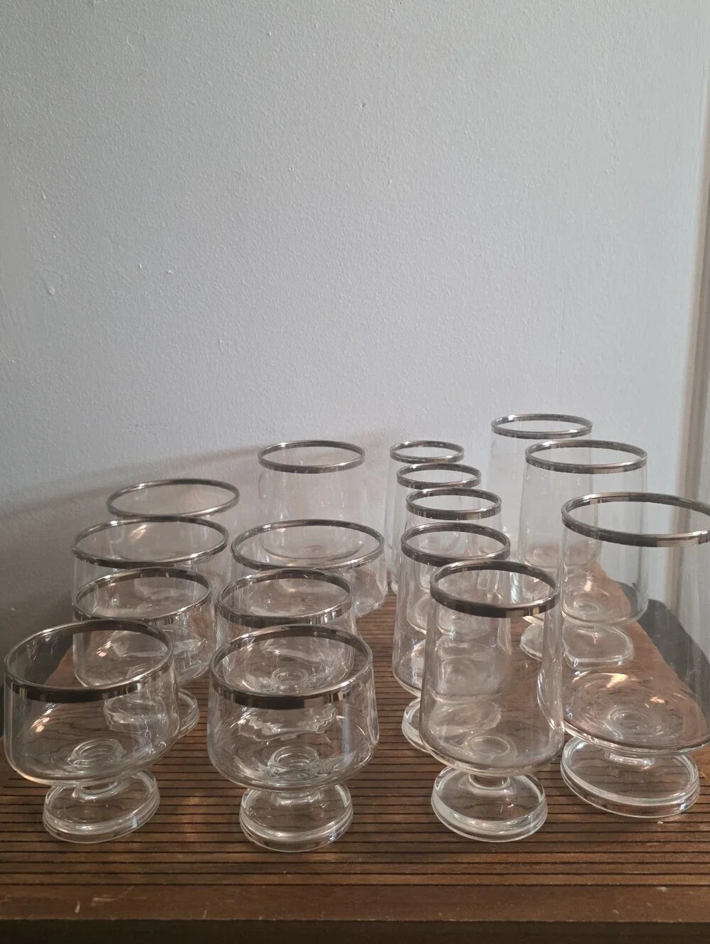Mid-Century modern, platinum band 15 piece glassware set